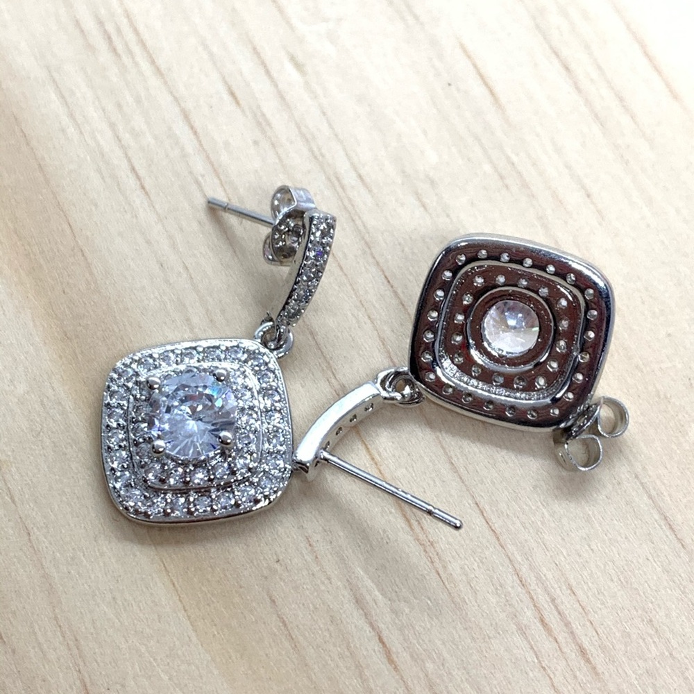 🌟 Sterling Silver 925 CZ Earrings - Picture 9 of 9